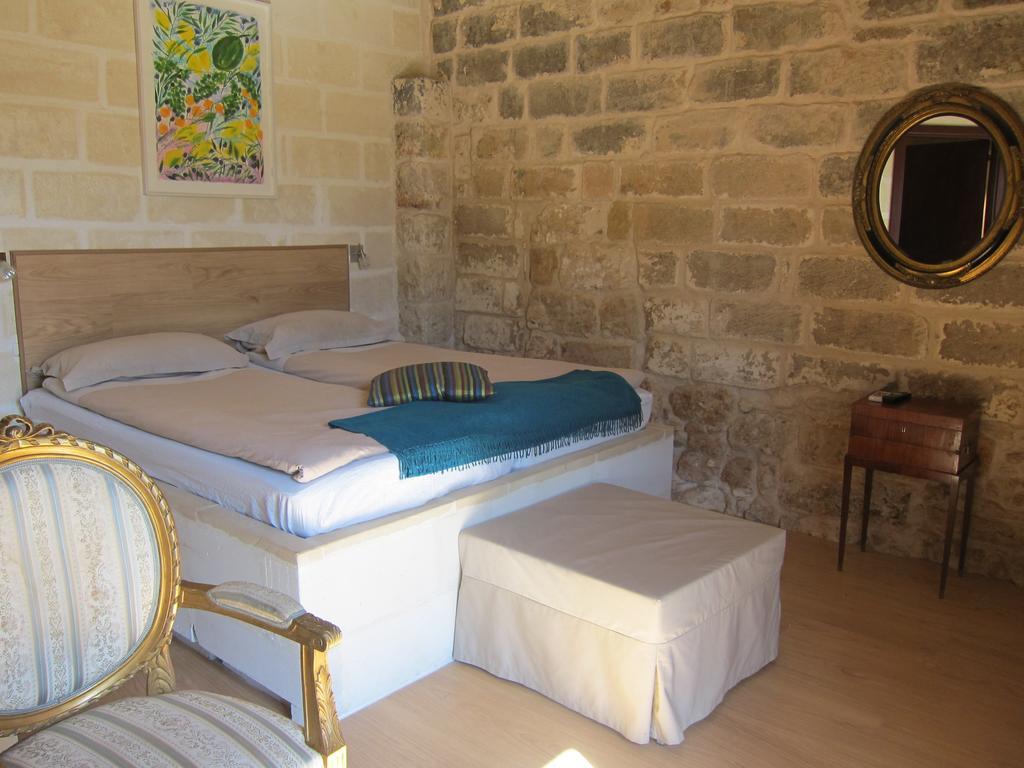 Hotel Masseria Coccioli Казалабате Стая снимка