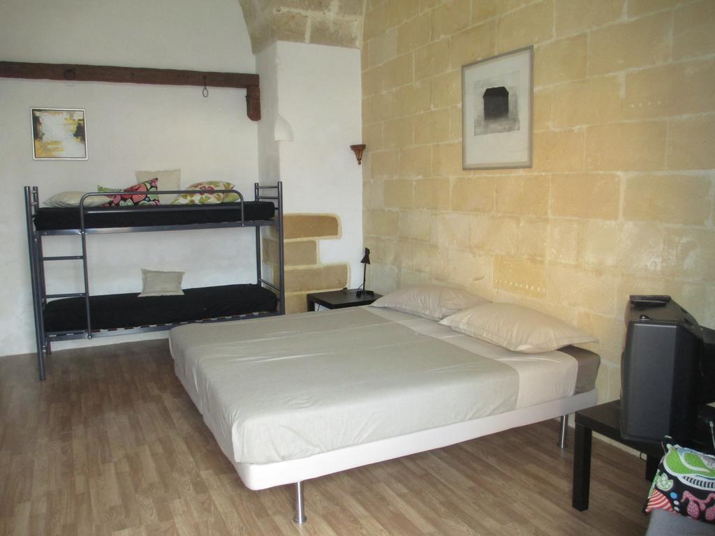 Hotel Masseria Coccioli Казалабате Стая снимка
